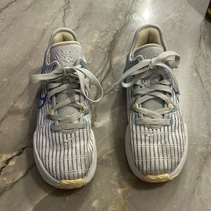 Nike LeBron Witness basketball shoes